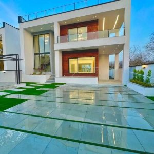 ویلای جنگلی استخر دار در الیمالات