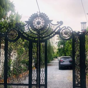 ویلای نیم پیلوت نمامدرن ارزان