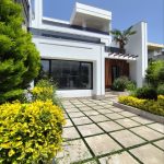 ویلای تریبلکس نمامدرن استخر دار لاکچری