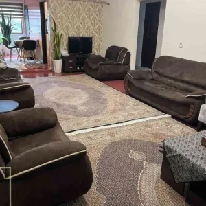 آپارتمان 93 متری در نیاکی محله