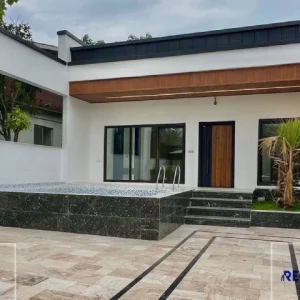 ویلای همکف نمامدرن استخردار شیک