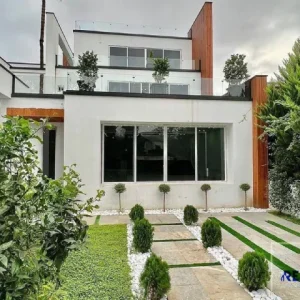 ویلای لاکچری استخردار روفگاردن