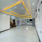 ویلای شهرکی نیم پیلوت نما سنگ