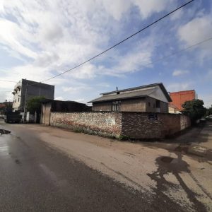 خانه کلنگی دو نبش در خیابان نور