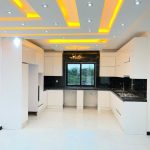 ویلای نیم پیلوت استخردار نزدیک جنگل