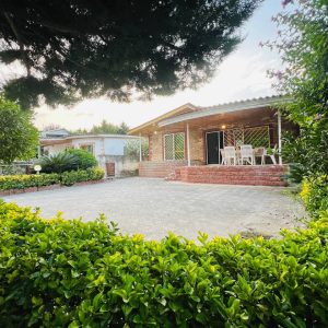 باغچه ویلای زیبا در امیرآباد