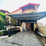 ویلای شهرکی نیم‌پیلوت در چمستان