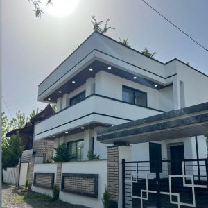 ویلای دوبلکس با روفگاردن در نور