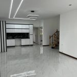 سه دستگاه ویلا نیم پیلوت