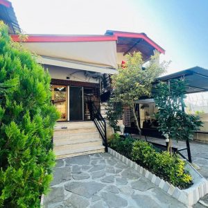 ویلای شهرکی نیم‌پیلوت در چمستان