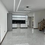 سه دستگاه ویلا نیم پیلوت