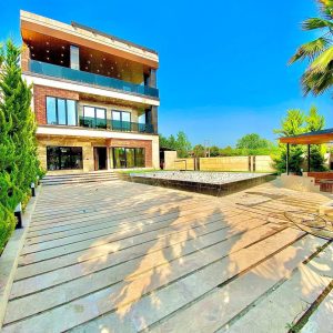 فروش ویلا استخردار تریبلکس مدرن