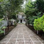 ویلاباغ بسیار سرسبز در چمستان