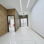 ویلای شهرکی نمامدرن استخر داخلی