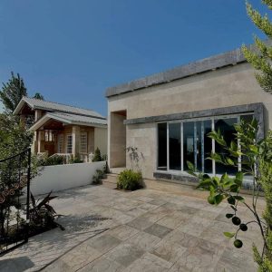 ویلای جنگلی ارزان نقلی کلاسیک
