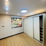 ویلای جنگلی کلاسیک نیم پیلوت