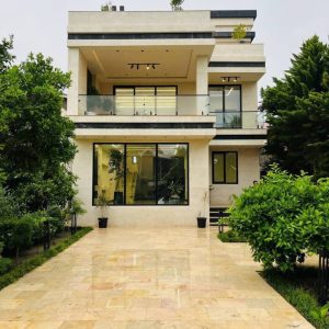 ویلای جنگلی روف دار تریپلکس