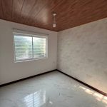 ویلای شهرکی نیم پیلوت سرسبز