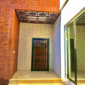 ویلا ساحلی نوساز مدرن و کلاسیک